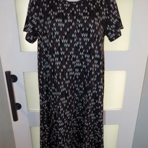 LuLaRoe Gray/Maroon/Black Arrow Print Carly Dress Size XS Women's NWOT